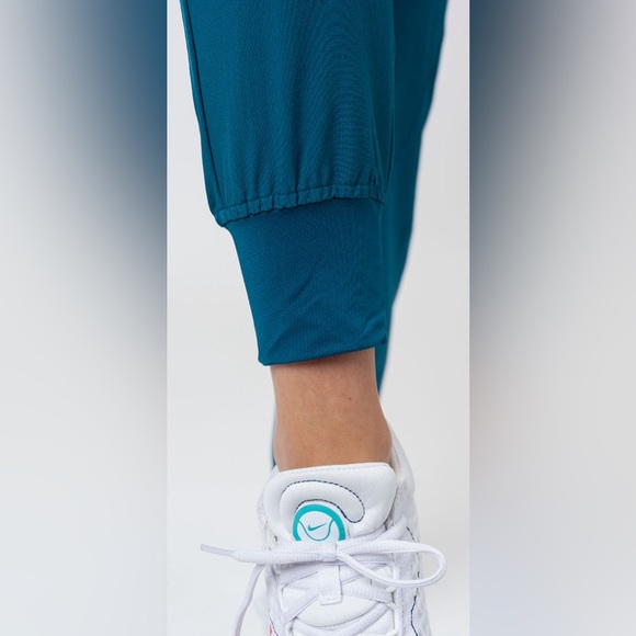 WOMEN'S UNIFORMS WORLD 309TS™ VALIANT SCRUB TROUSERS CARIBBEAN Light Green - Picture 7 of 9